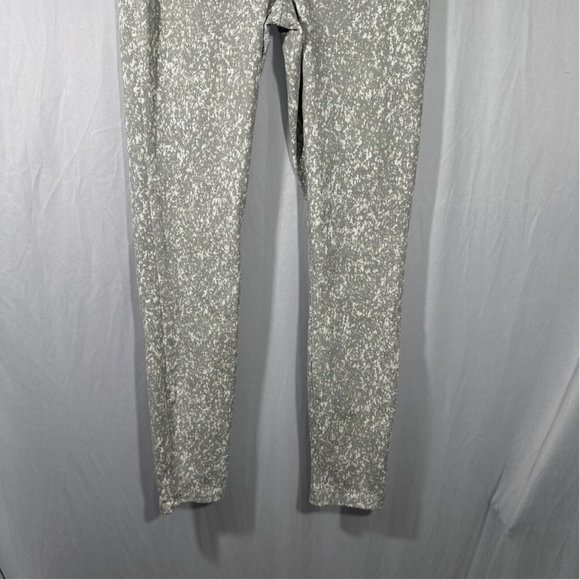 NWT $98‎ Spanx [ Small ] Ankle Jean-ish Leggings in Speckled Grey White - Picture 8 of 13